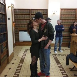 Meet your Posher, Raven